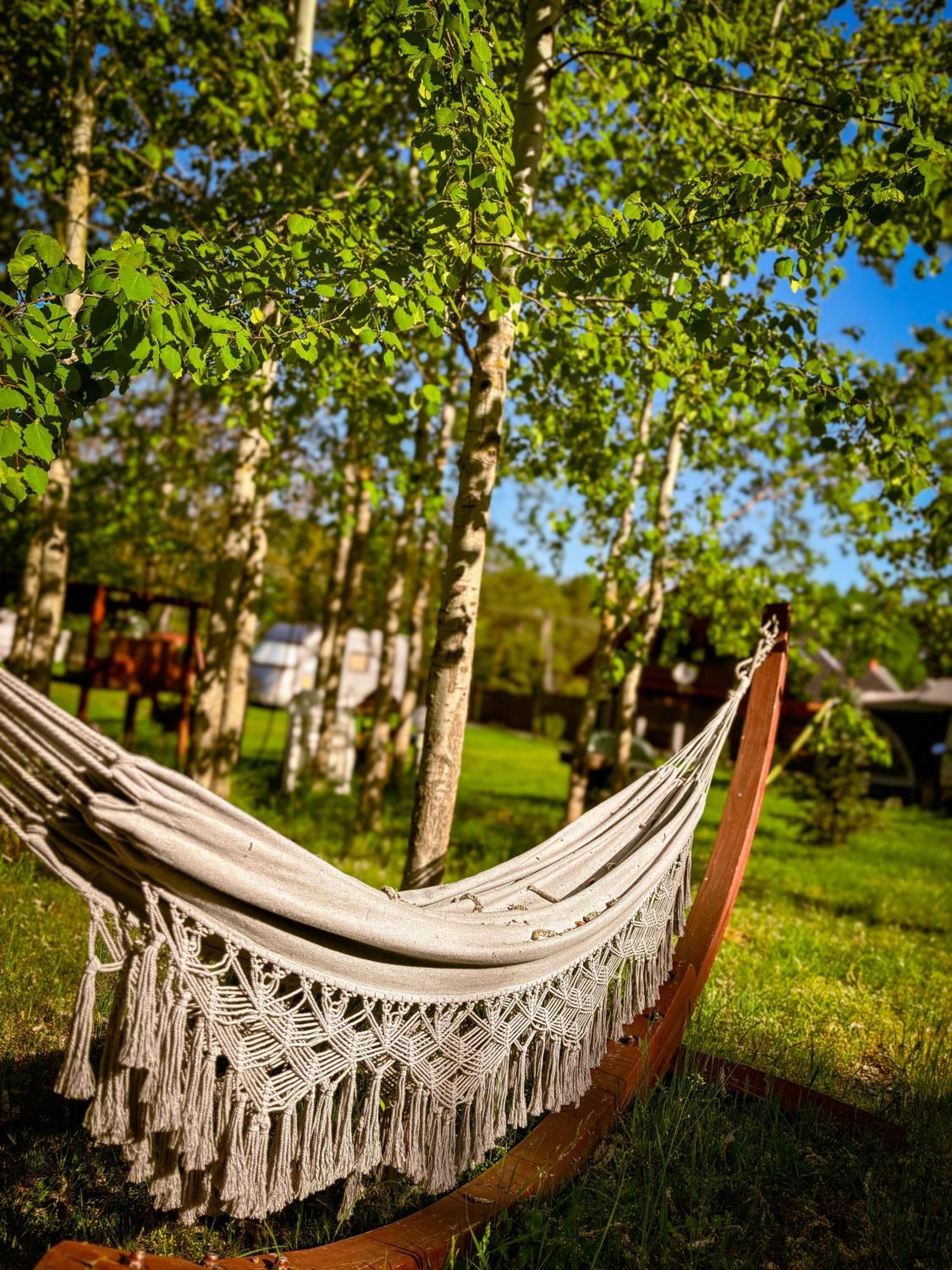 Hotel Glamping Pod Orlem Cedynia Exteriér fotografie